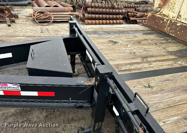 image for item NN9452 2014 PJ equipment trailer