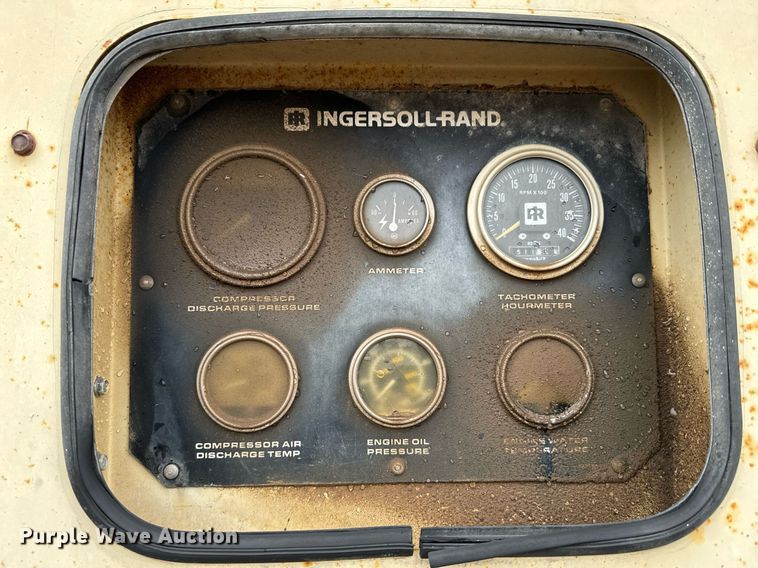 image for item NN9452 2014 PJ equipment trailer