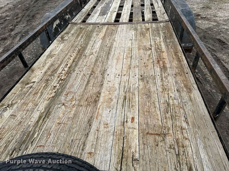 image for item NN9453 1996 PJ equipment trailer