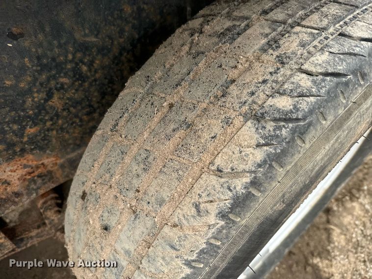 image for item NN9453 1996 PJ equipment trailer