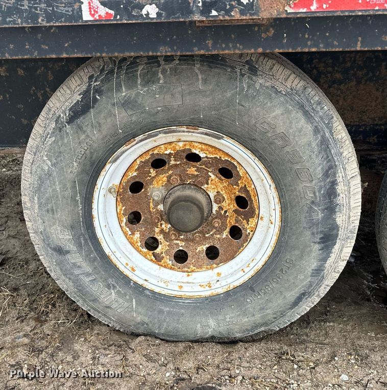 image for item NN9454 2009 Circle D flatbed trailer