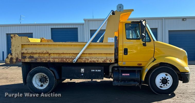 image for item NN9455 2005 International  8600 dump truck