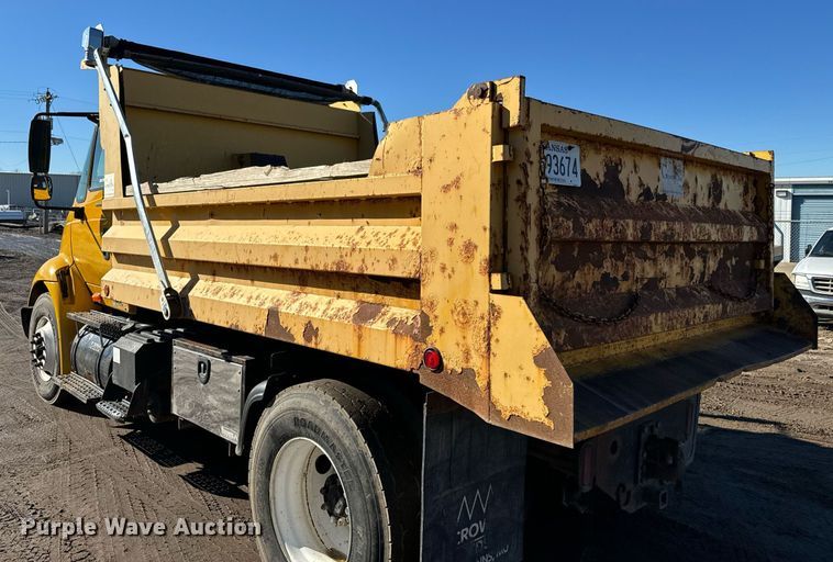 image for item NN9455 2005 International  8600 dump truck