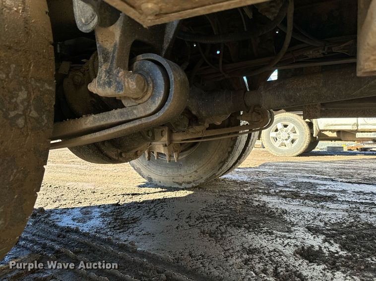 image for item NN9455 2005 International  8600 dump truck