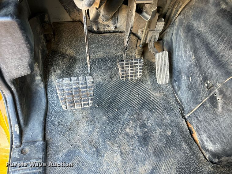 image for item NN9455 2005 International  8600 dump truck