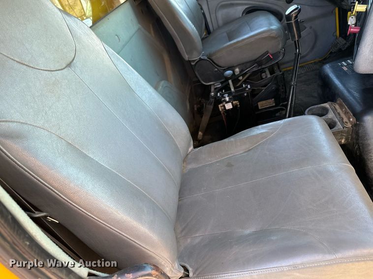 image for item NN9455 2005 International  8600 dump truck