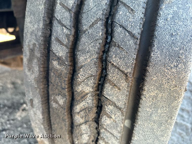 image for item NN9455 2005 International  8600 dump truck