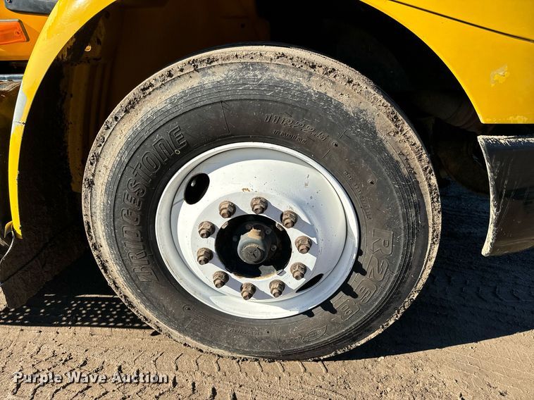 image for item NN9455 2005 International  8600 dump truck