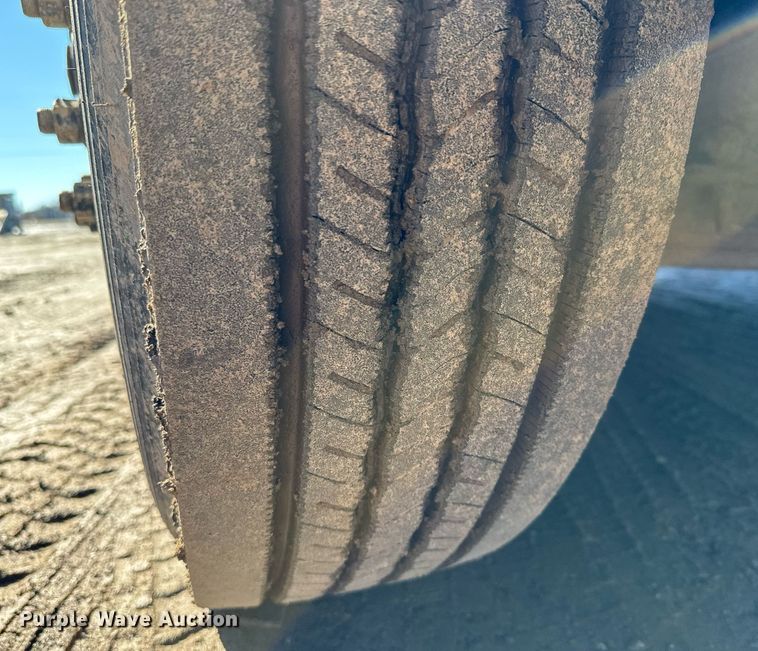 image for item NN9455 2005 International  8600 dump truck