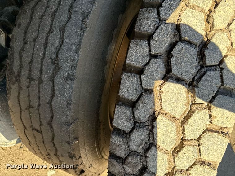 image for item NN9455 2005 International  8600 dump truck