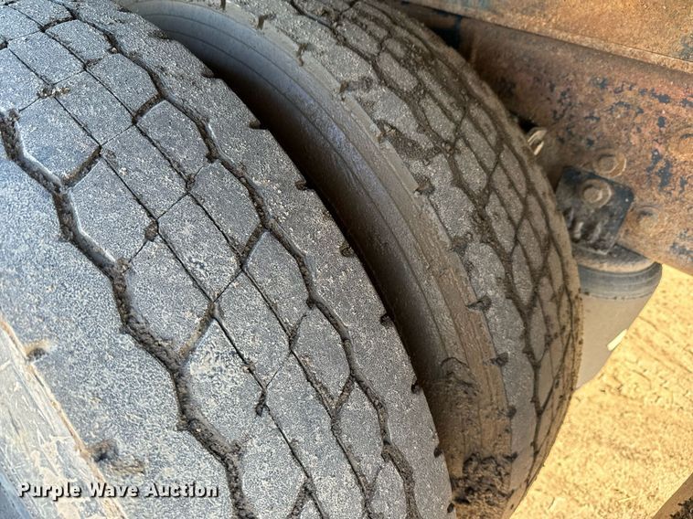 image for item NN9455 2005 International  8600 dump truck