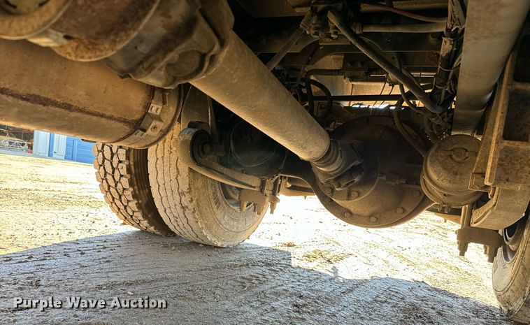 image for item NN9455 2005 International  8600 dump truck