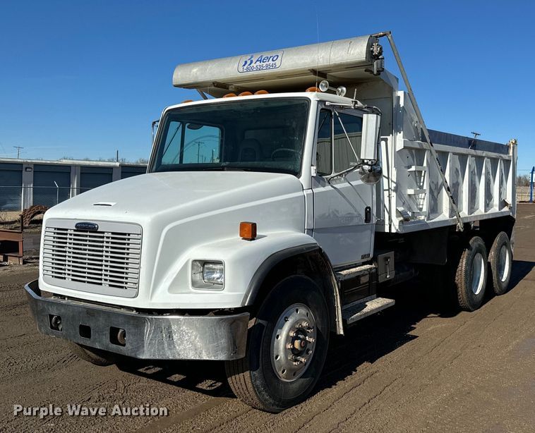 image for item NN9456 2000 Freightliner FL80 dump truck