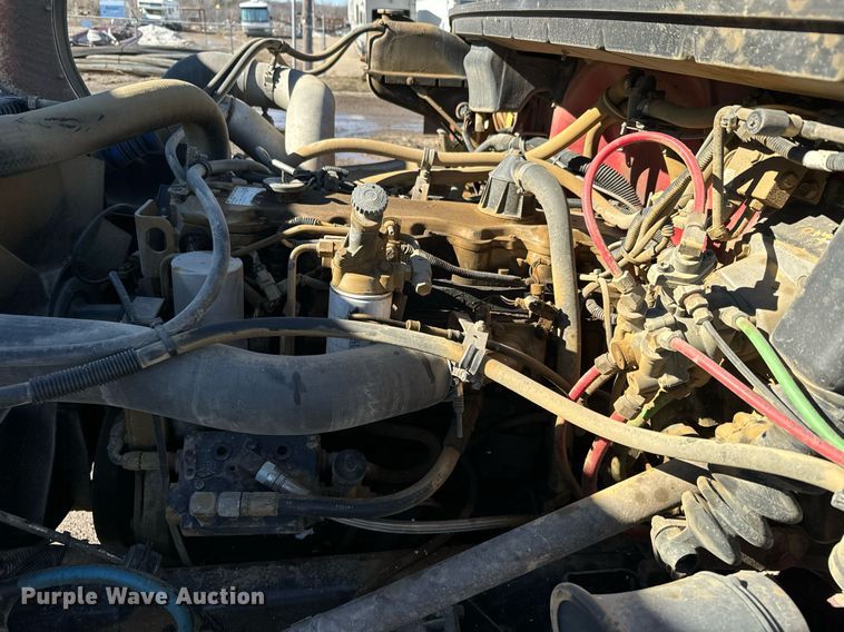 image for item NN9456 2000 Freightliner FL80 dump truck