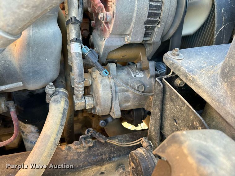 image for item NN9456 2000 Freightliner FL80 dump truck