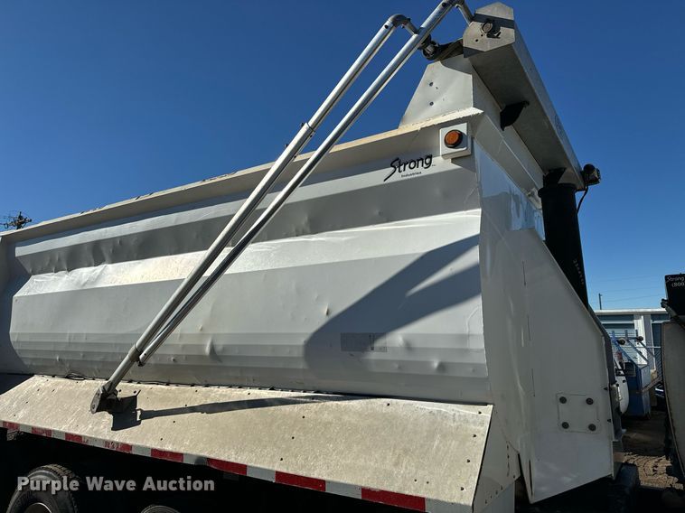 image for item NN9457 2006 Sterling   LT9500 dump truck