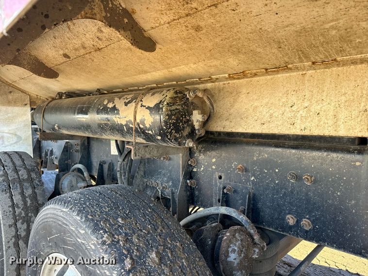 image for item NN9457 2006 Sterling   LT9500 dump truck