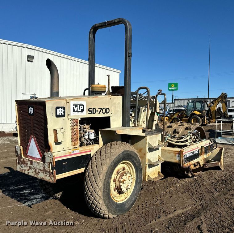 image for item NN9467 1995 Ingersoll Rand SD70D single drum vibratory roller