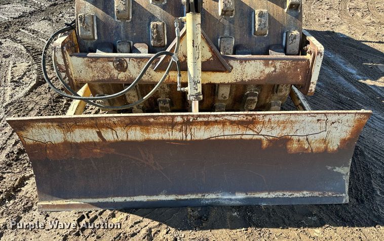 image for item NN9467 1995 Ingersoll Rand SD70D single drum vibratory roller