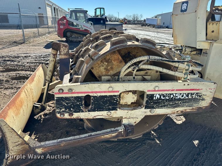 image for item NN9467 1995 Ingersoll Rand SD70D single drum vibratory roller