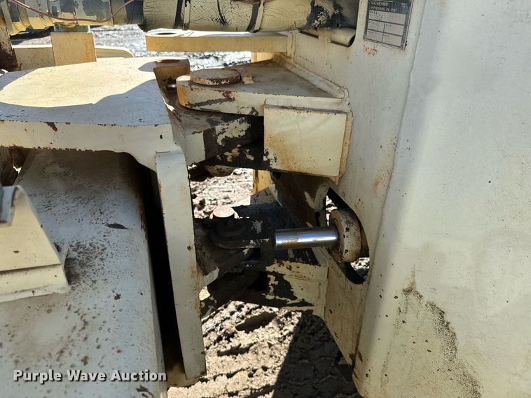 image for item NN9467 1995 Ingersoll Rand SD70D single drum vibratory roller