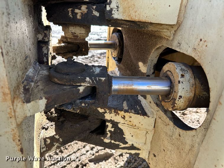 image for item NN9467 1995 Ingersoll Rand SD70D single drum vibratory roller