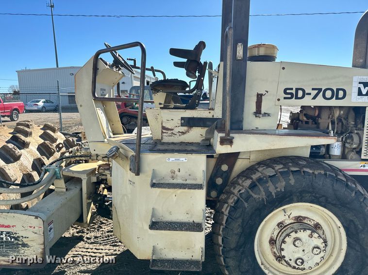 image for item NN9467 1995 Ingersoll Rand SD70D single drum vibratory roller