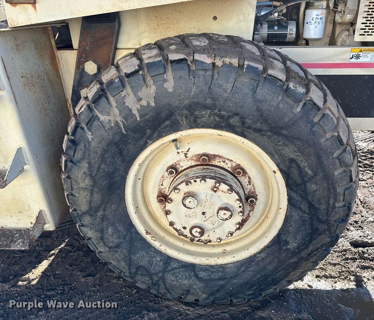 image for item NN9467 1995 Ingersoll Rand SD70D single drum vibratory roller