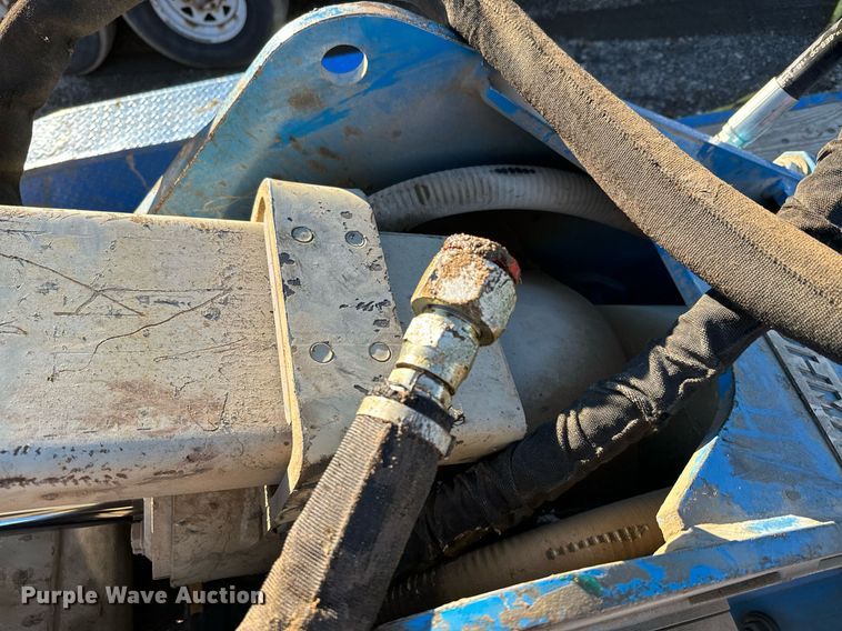 image for item NN9469 Okada       OSC-200HMA       magnetic pulverizer