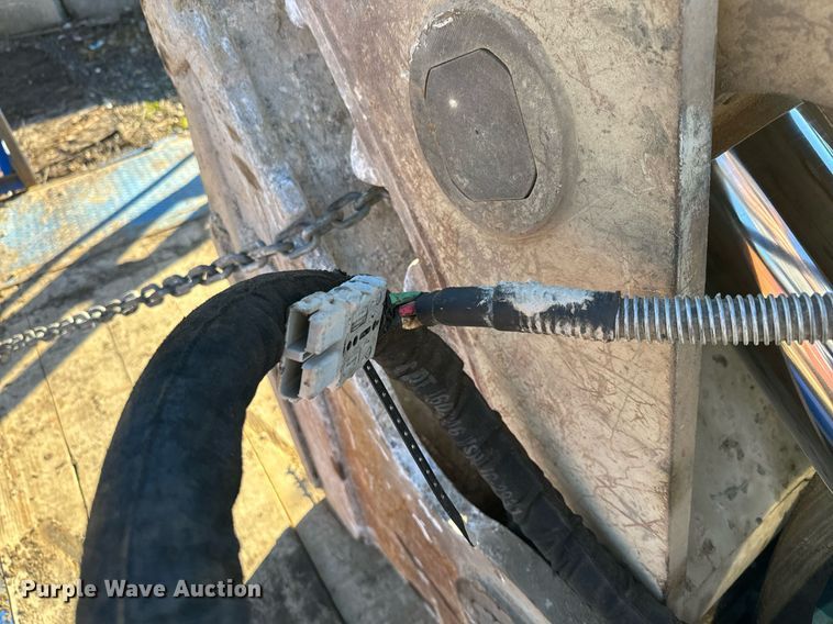 image for item NN9469 Okada       OSC-200HMA       magnetic pulverizer