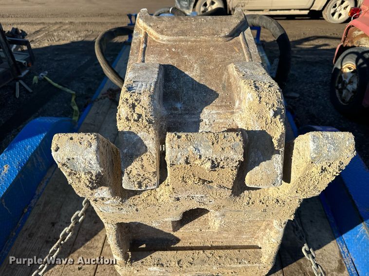 image for item NN9469 Okada       OSC-200HMA       magnetic pulverizer