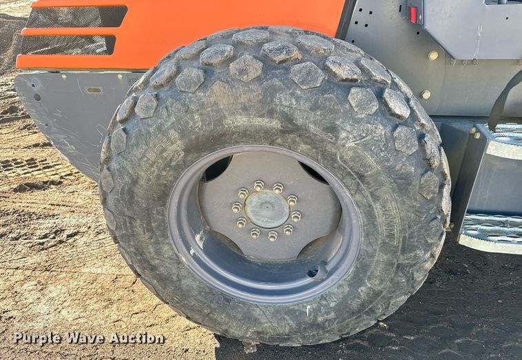 image for item NN9471 2015 Hamm H 7i single drum vibratory roller