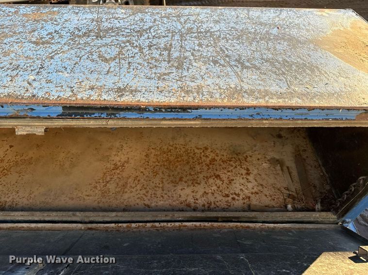 image for item NN9472 Toolboxes