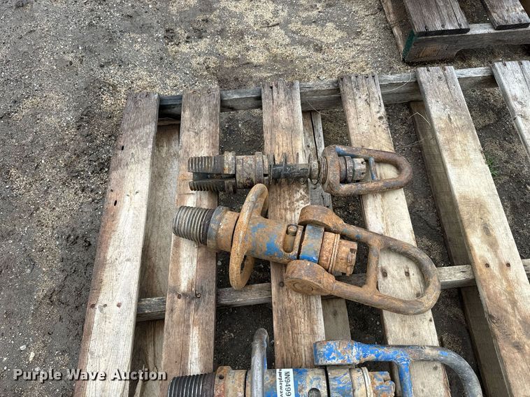 image for item NN9499 (3) lifting bails