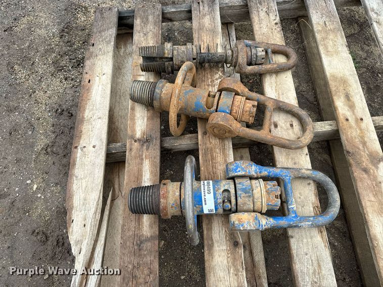 image for item NN9499 (3) lifting bails