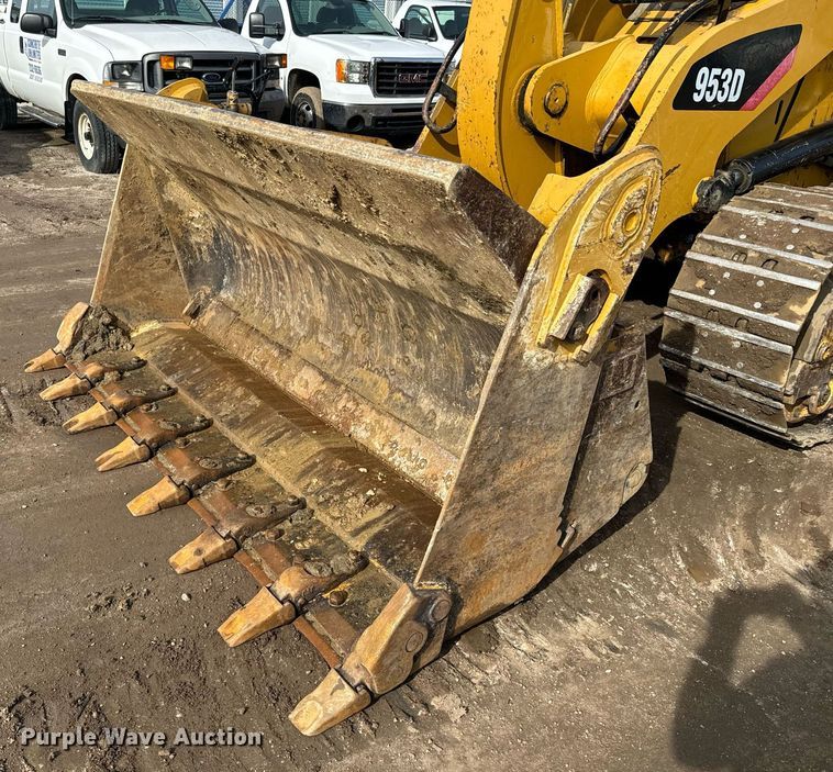 image for item NN9505 2013 Caterpillar  953D track loader