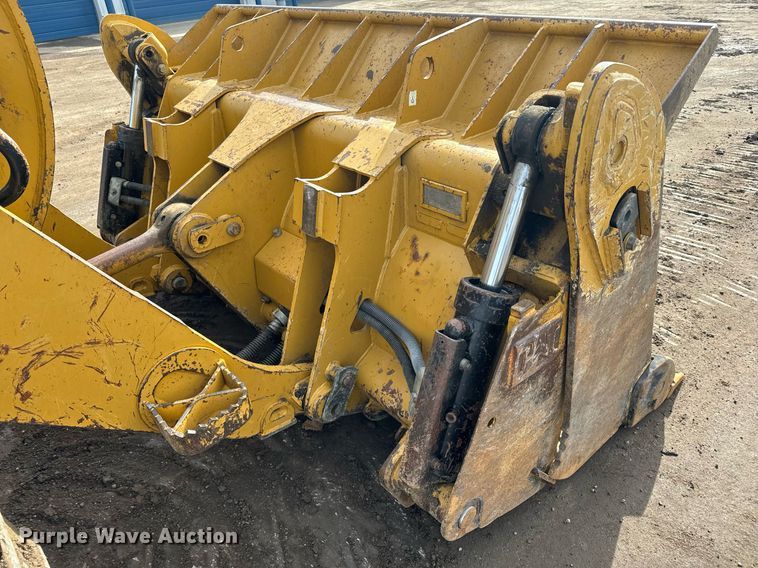 image for item NN9505 2013 Caterpillar  953D track loader