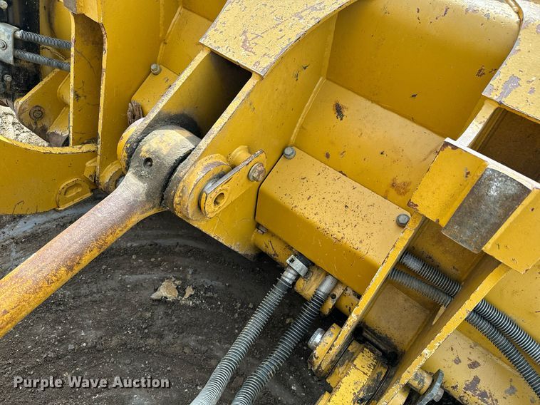 image for item NN9505 2013 Caterpillar  953D track loader