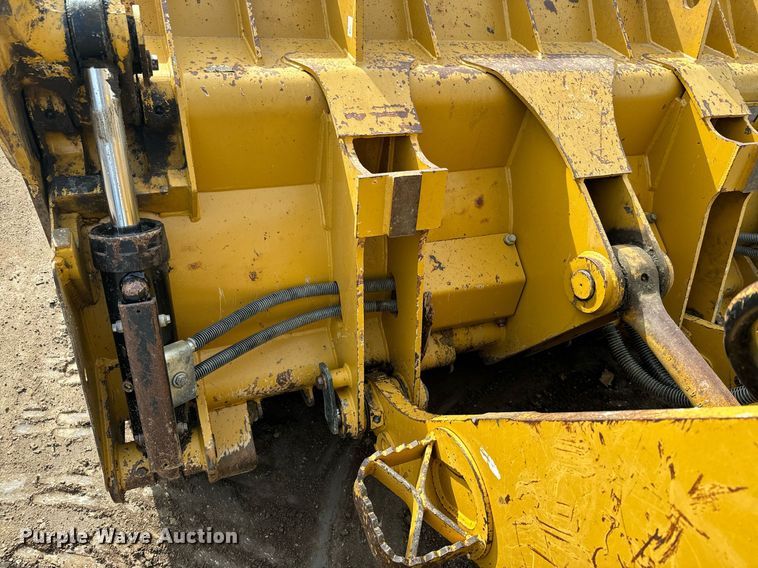 image for item NN9505 2013 Caterpillar  953D track loader