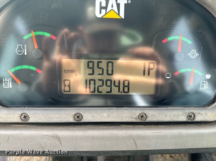 image for item NN9505 2013 Caterpillar  953D track loader