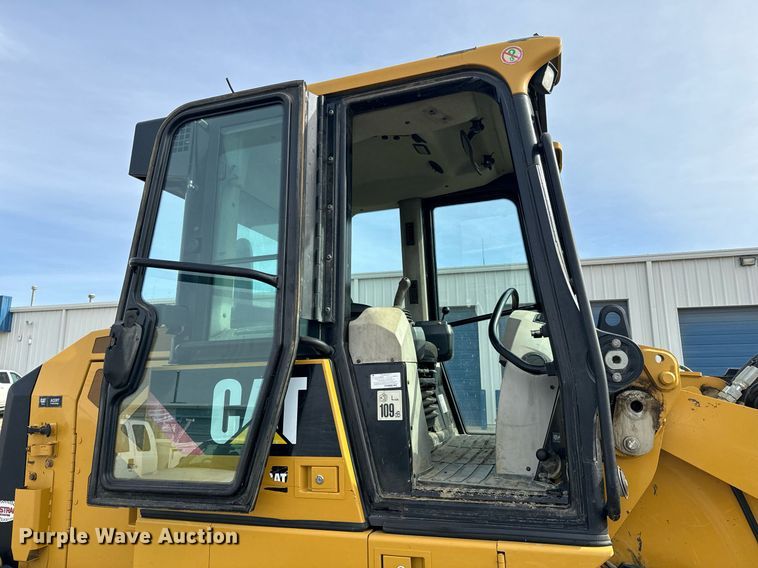 image for item NN9505 2013 Caterpillar  953D track loader