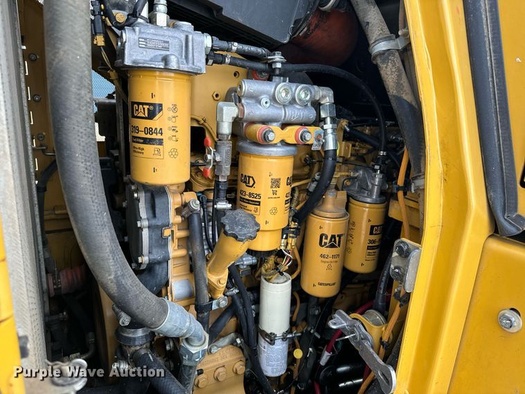 image for item NN9505 2013 Caterpillar  953D track loader