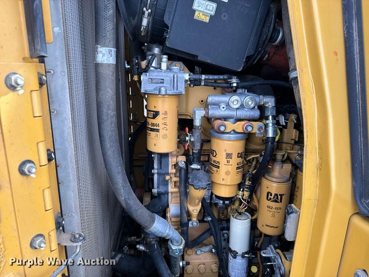 image for item NN9505 2013 Caterpillar  953D track loader