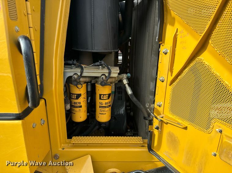 image for item NN9505 2013 Caterpillar  953D track loader