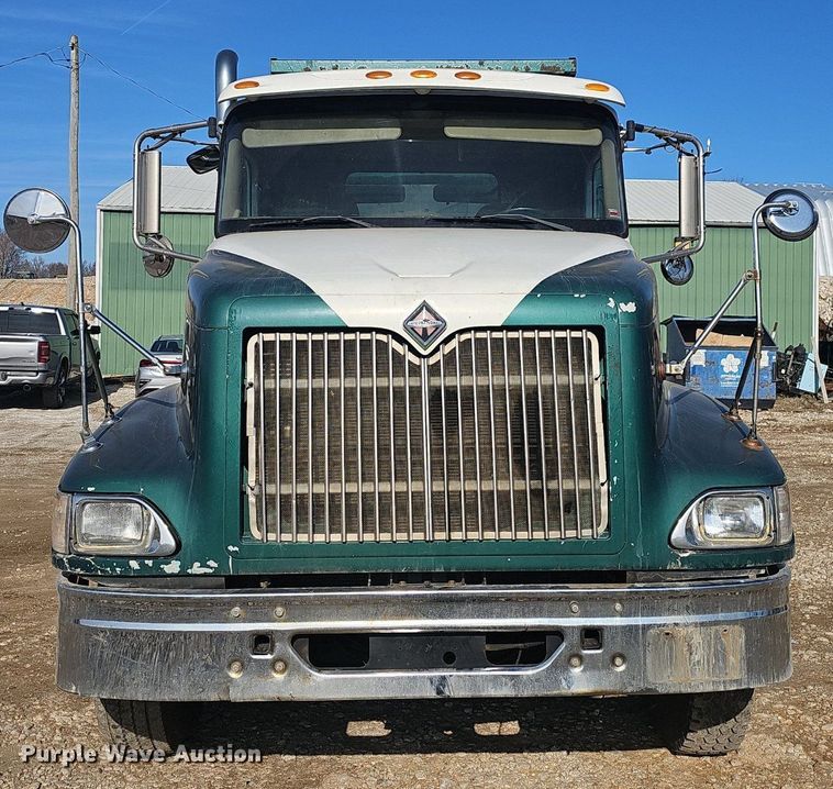 image for item NP9307 2007 International  9200i SBA  dump truck