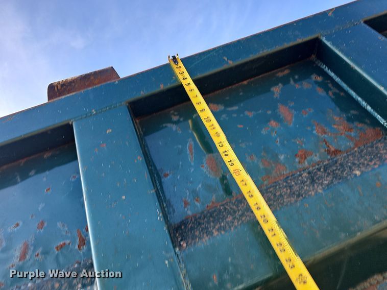 image for item NP9307 2007 International  9200i SBA  dump truck