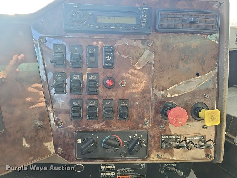 image for item NP9307 2007 International  9200i SBA  dump truck