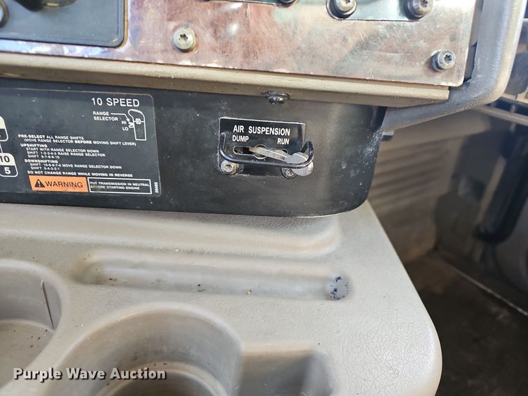 image for item NP9307 2007 International  9200i SBA  dump truck