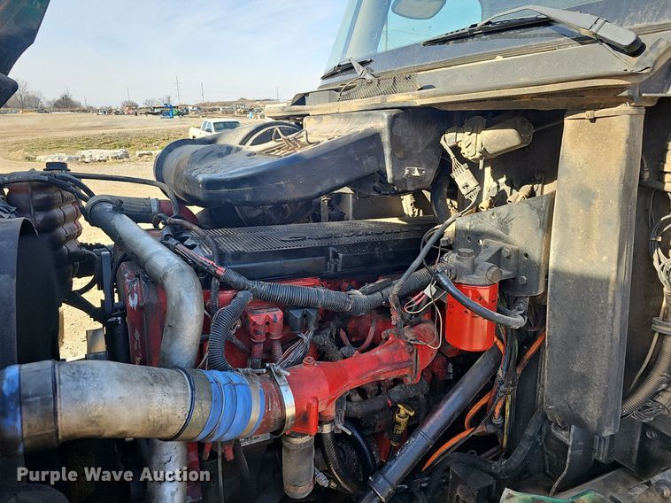 image for item NP9307 2007 International  9200i SBA  dump truck