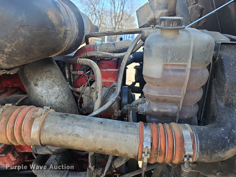 image for item NP9307 2007 International  9200i SBA  dump truck